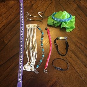 Bundle of 8 bracelets